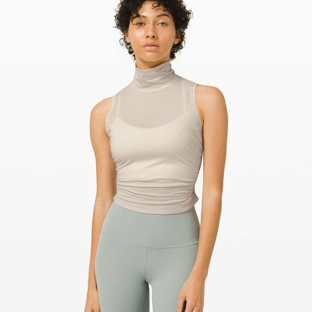 Lululemon See the Horizon Tank Top Dune L. NWOT. NEVER WORN.